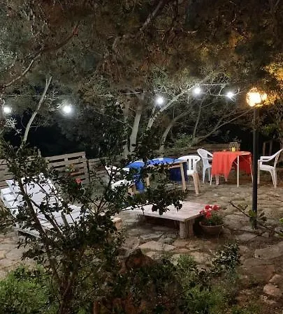 Trulli Belvedere * 普蒂尼亚诺