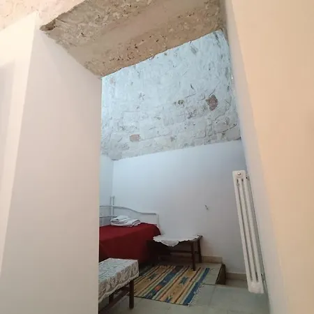 Trulli Belvedere * 普蒂尼亚诺